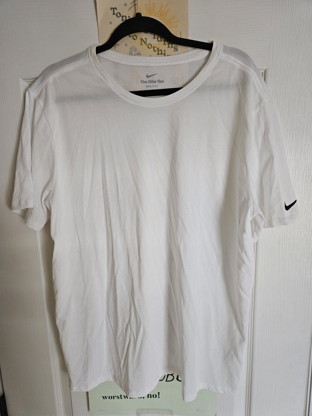 Nike Men’s White Crew Neck Short Sleeve Tee with Swoosh